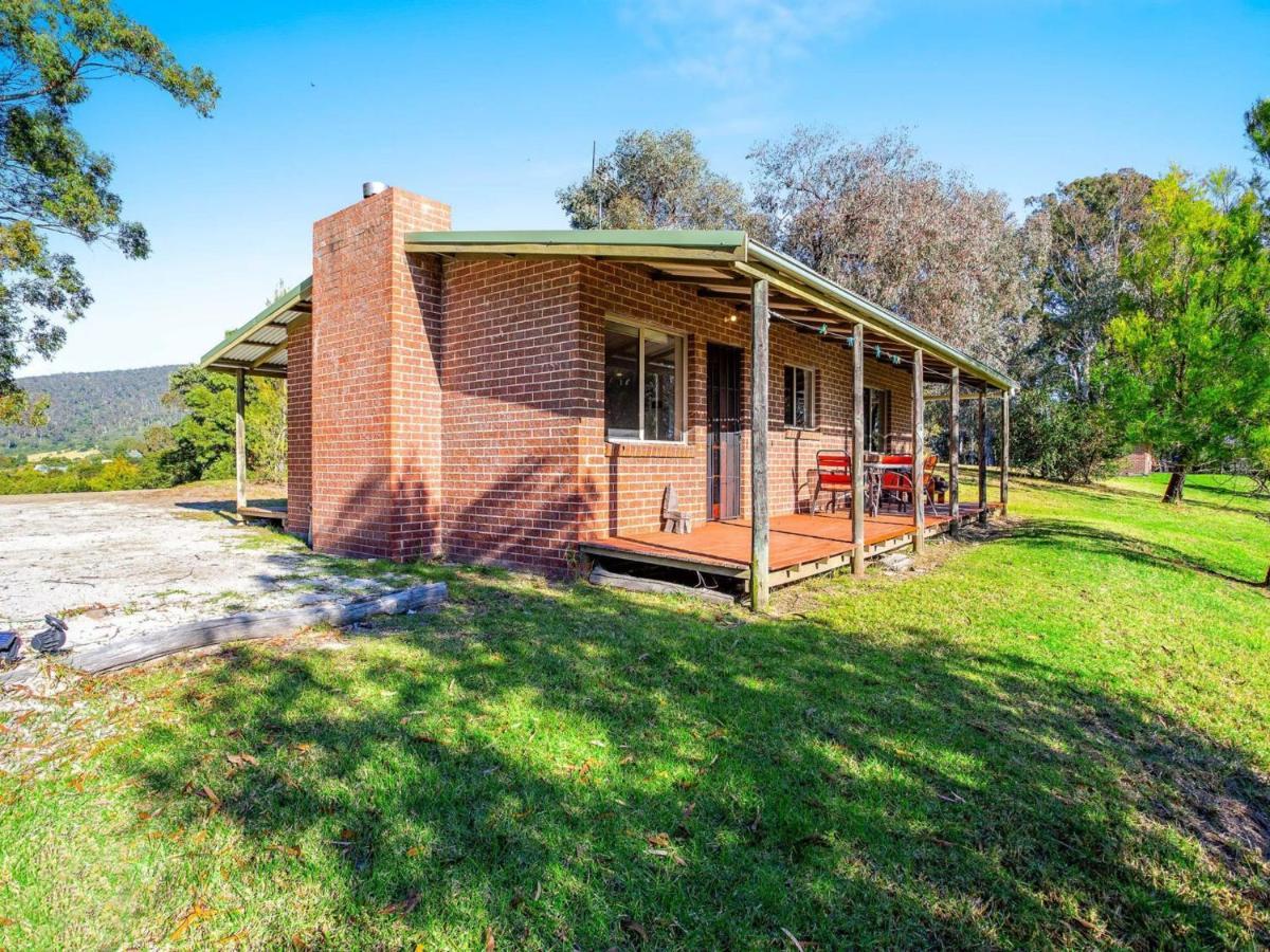Braeside Cabin Two Alphitonia Central Tilba Екстериор снимка